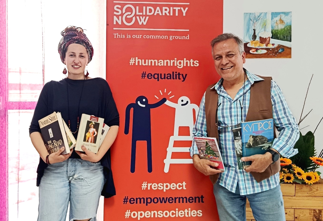 Δωρεά βιβλίων από το ΠΟΚΕΛ στην οργάνωση "Solidarity Now"  